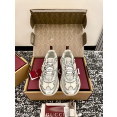 구찌(GUCCI) 큐브 러닝 스니커즈 신발