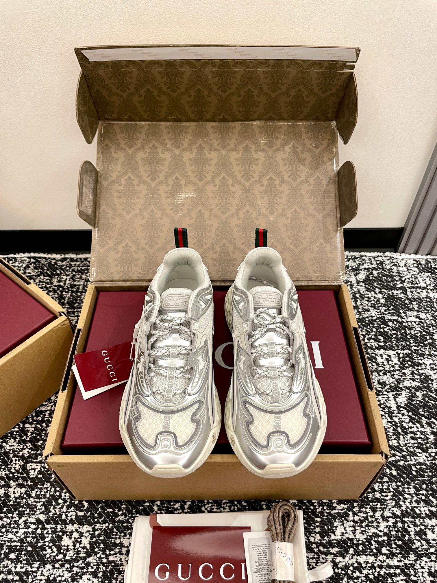 구찌(GUCCI) 큐브 러닝 스니커즈 신발