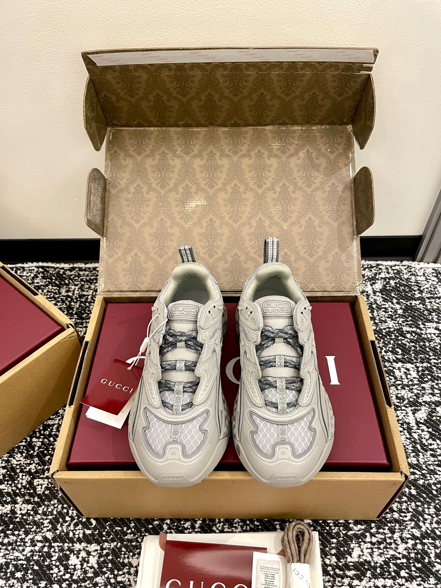 구찌(GUCCI) 큐브 러닝 스니커즈 신발