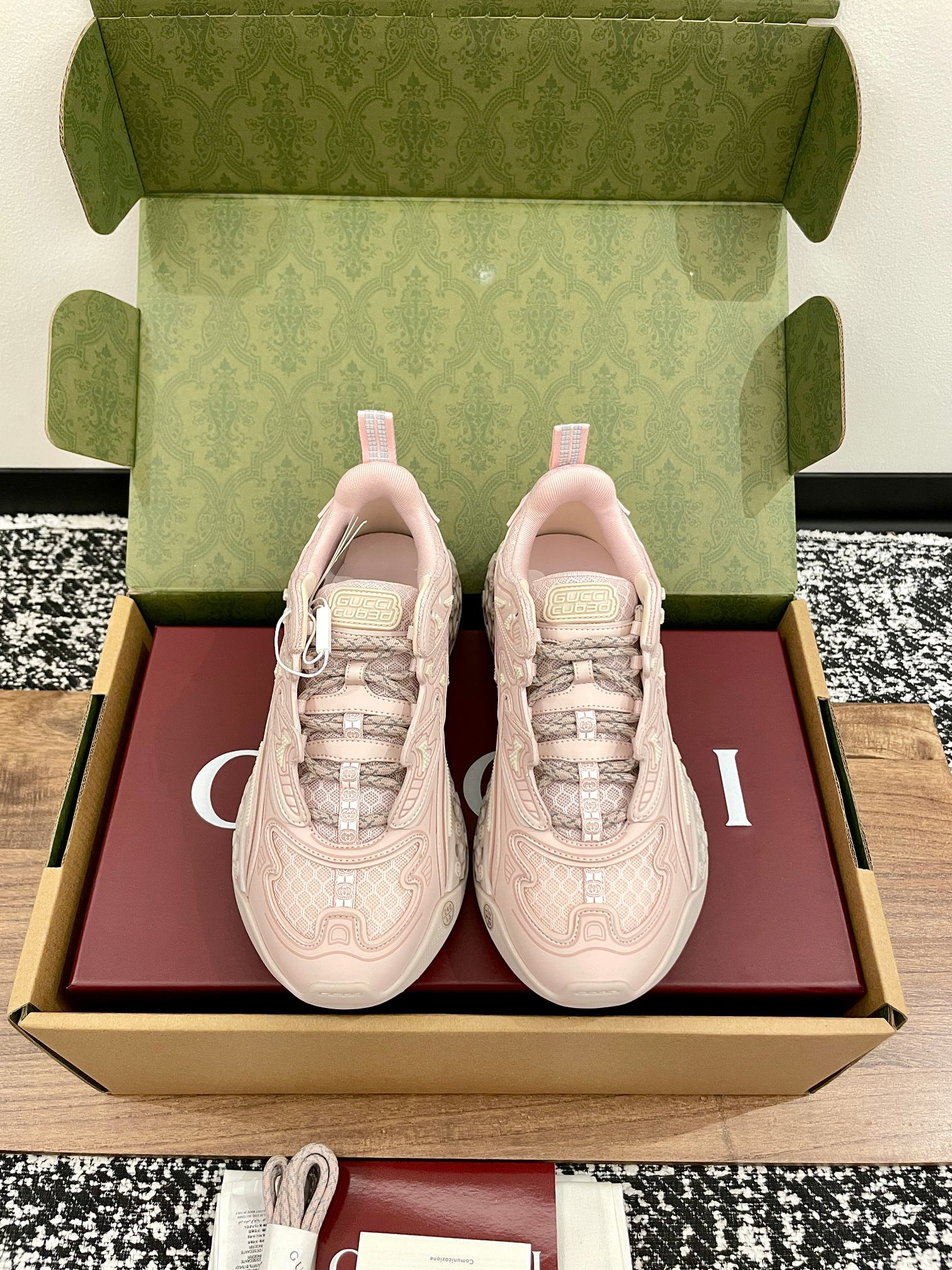 구찌(GUCCI) 큐브 러닝 스니커즈 신발