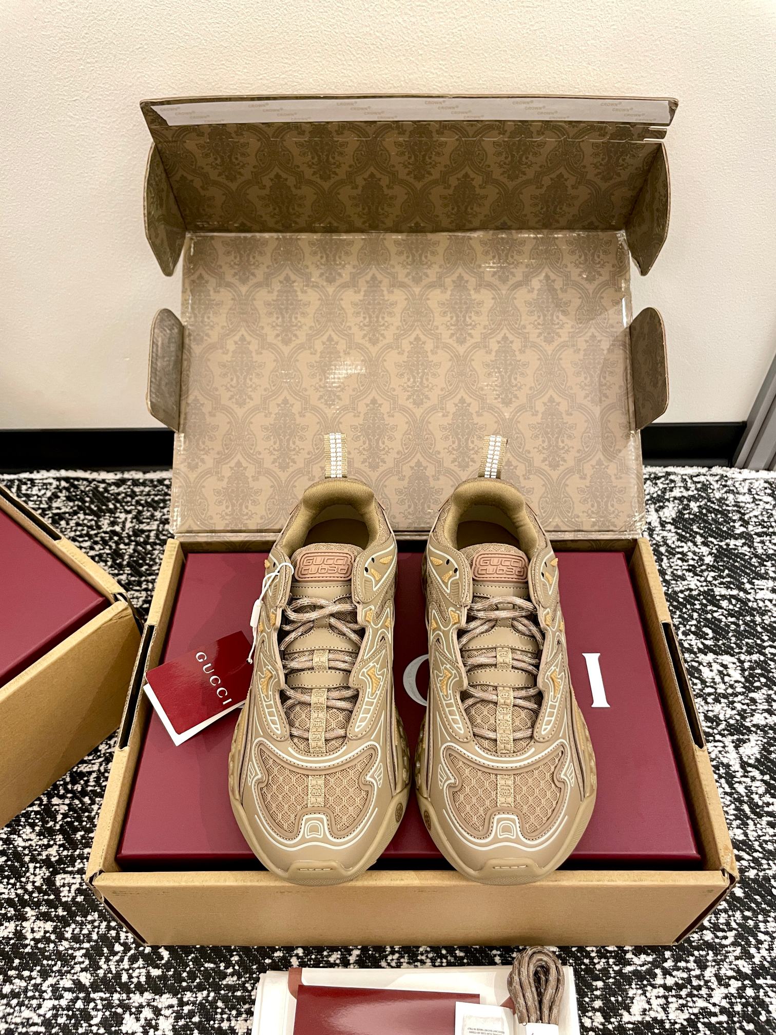 구찌(GUCCI) 큐브 러닝 스니커즈 신발