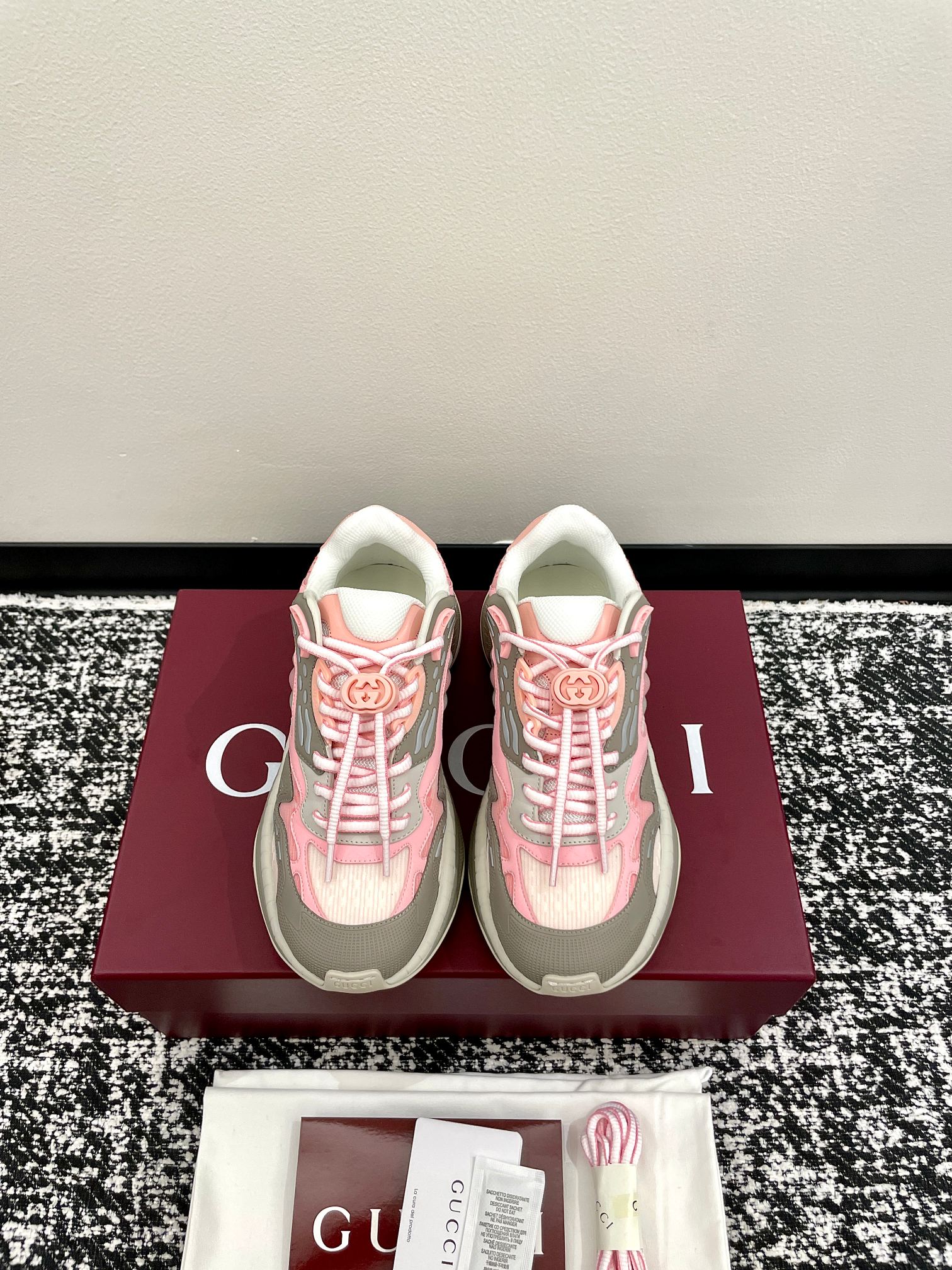 구찌(GUCCI) G-2.0 스니커즈 신발