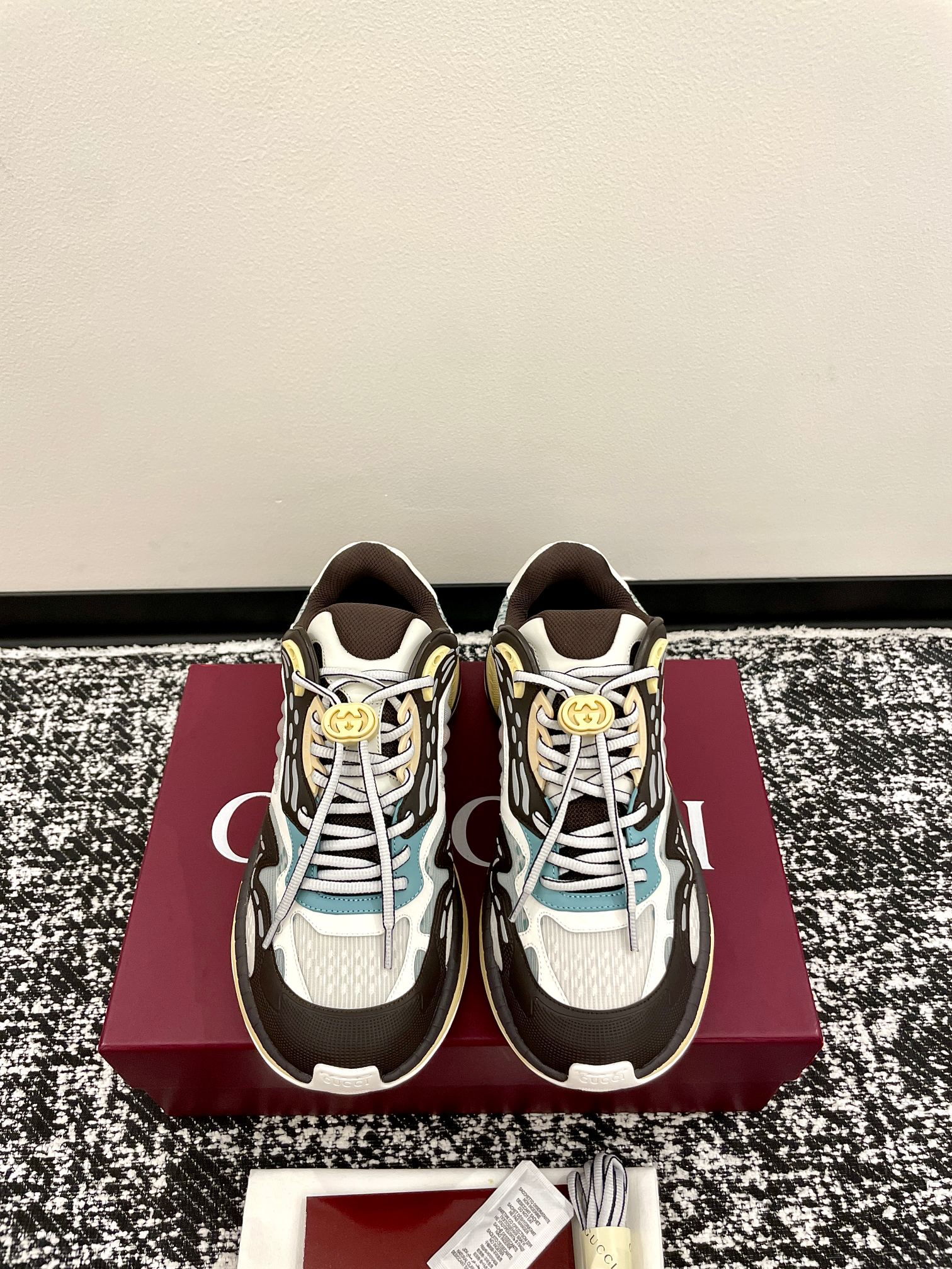 구찌(GUCCI) G-2.0 스니커즈 신발