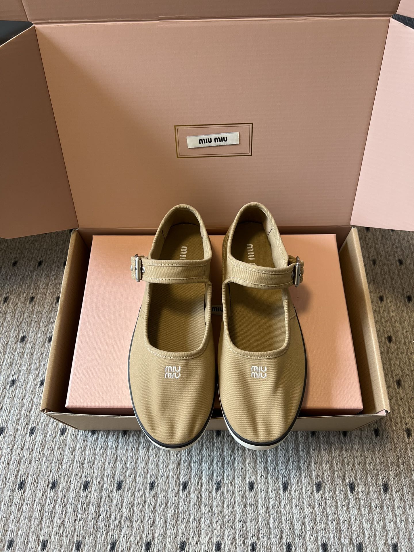 미우미우(MIU MIU) 캔버스 메리제인 슈즈 신발