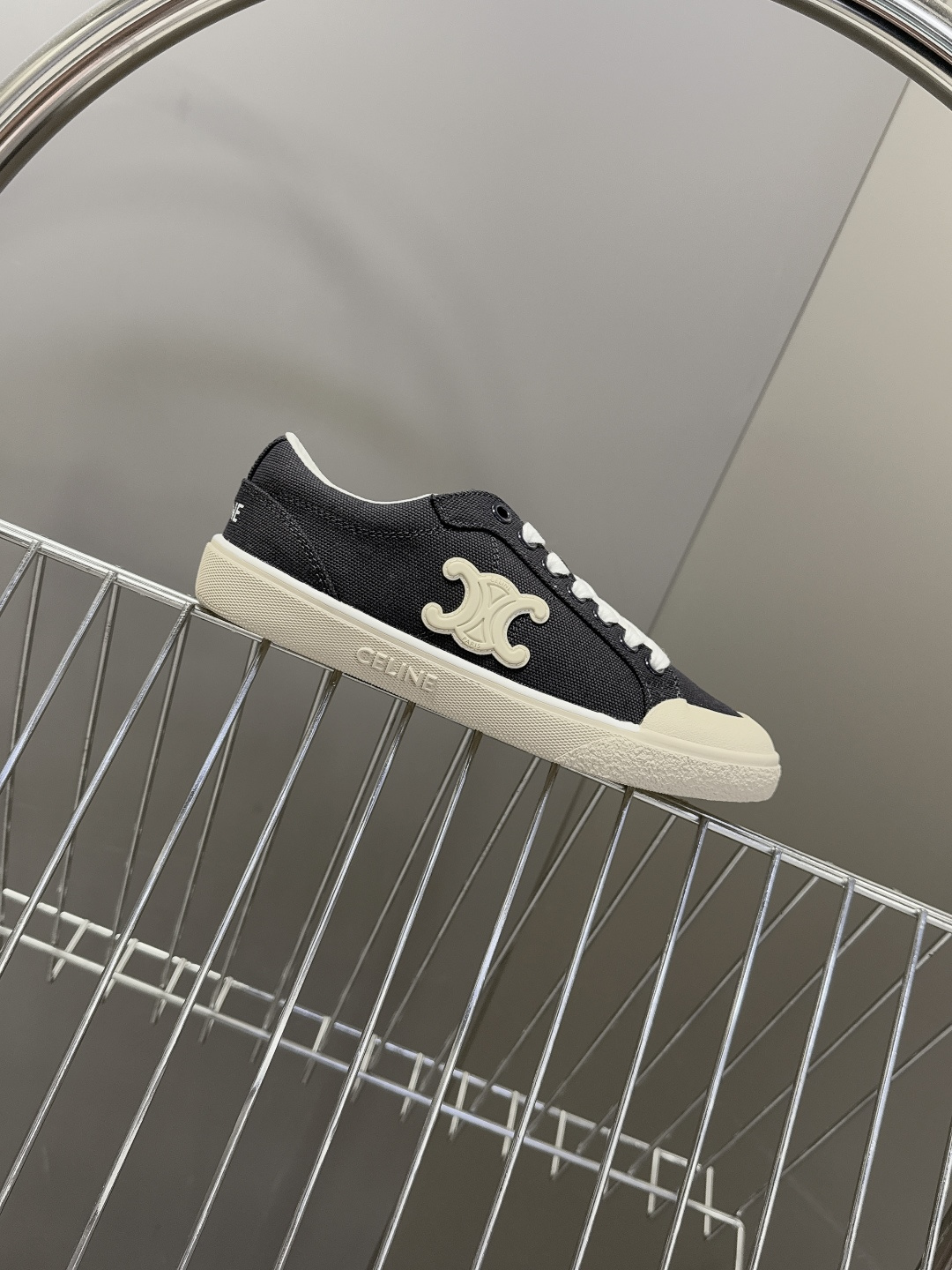 셀린느(CELINE) 트리옹프 스니커즈 신발