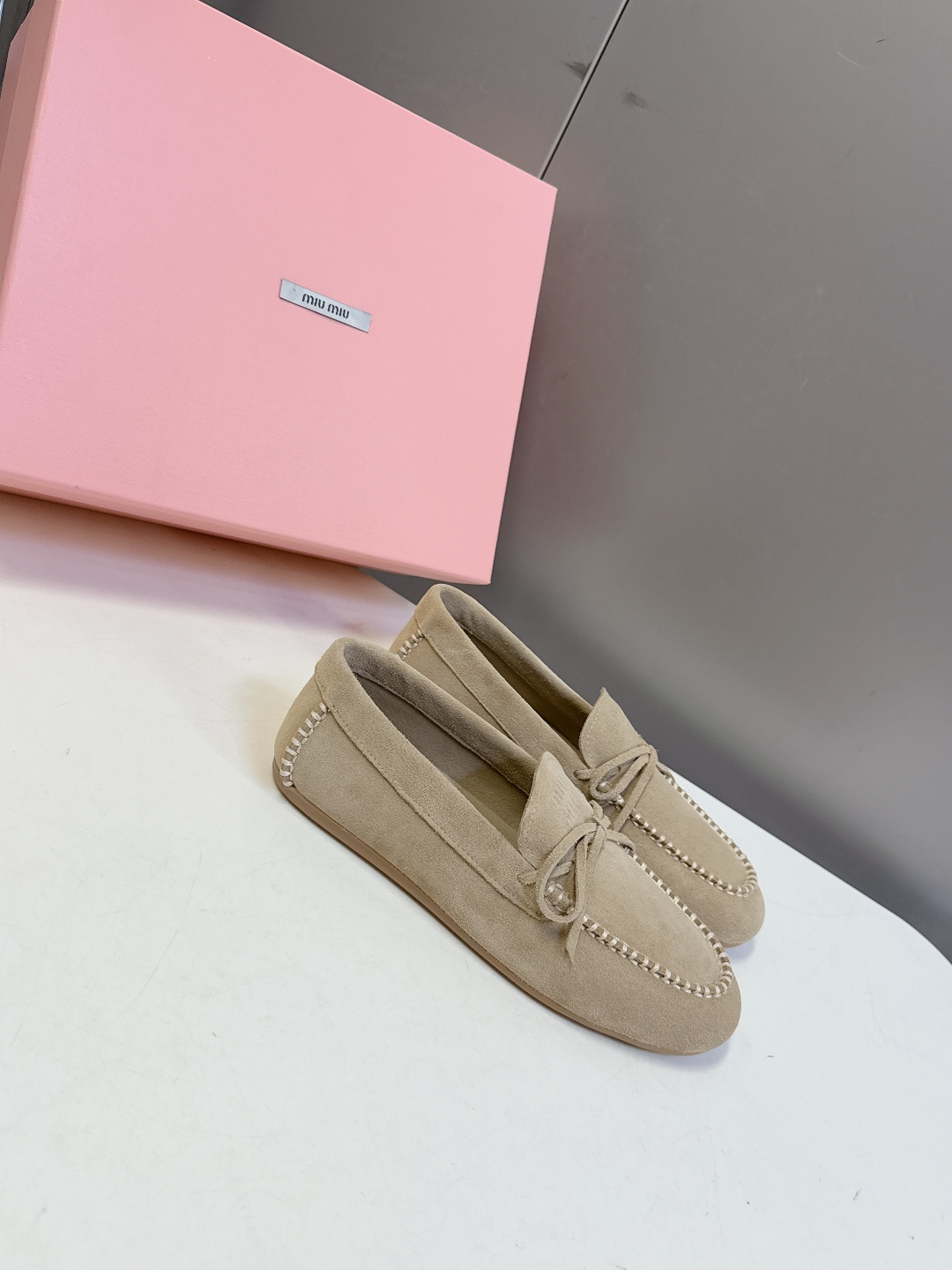 미우미우(MIU MIU) 스웨이드 드라이빙 슈즈 신발