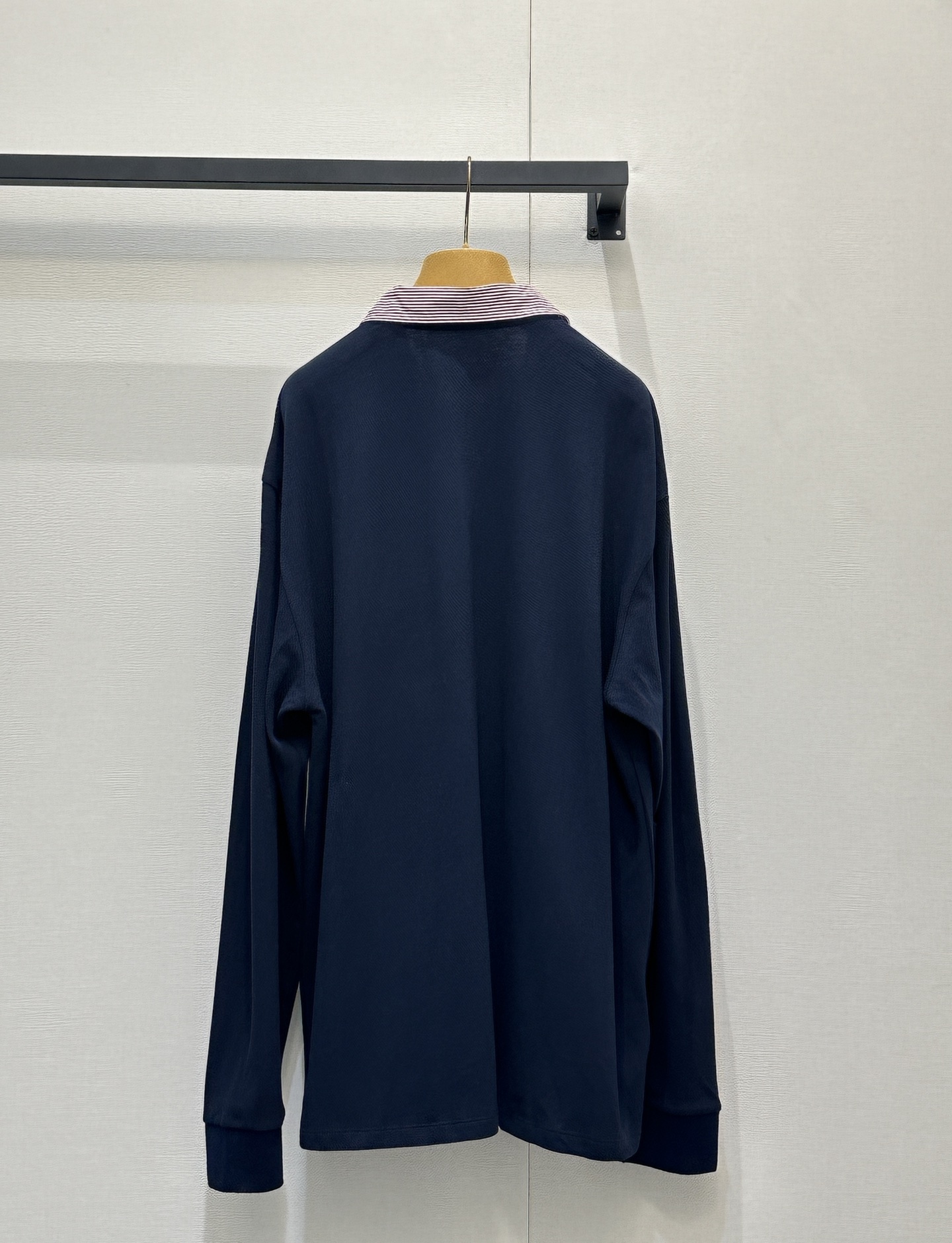 미우미우(MIU MIU) 로고 자수 배색 카라 니트 폴로 셔츠 의류