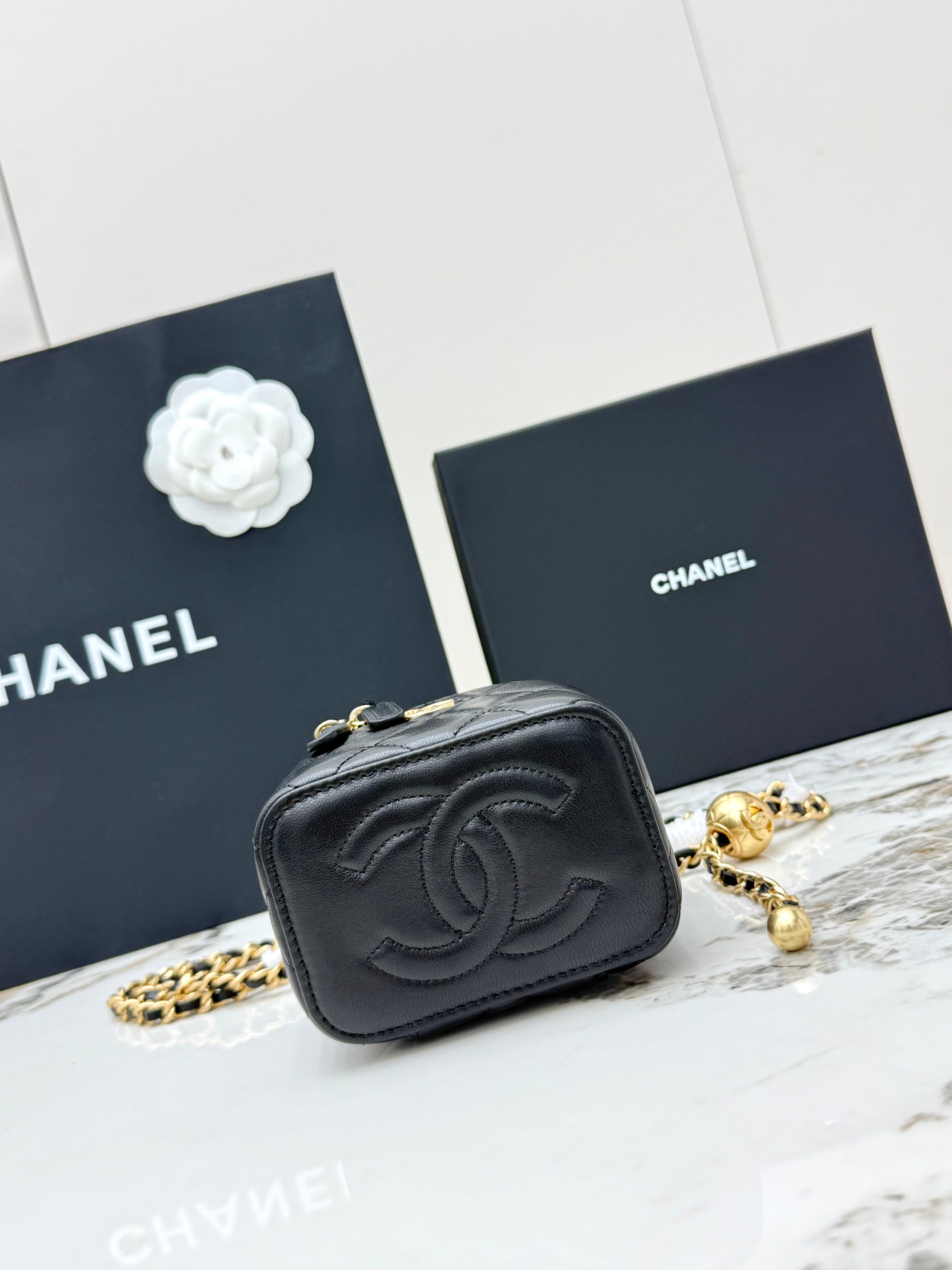 샤넬(Chanel) 21C 금볼 베니티 체인백 파우치백 가방 - 스몰