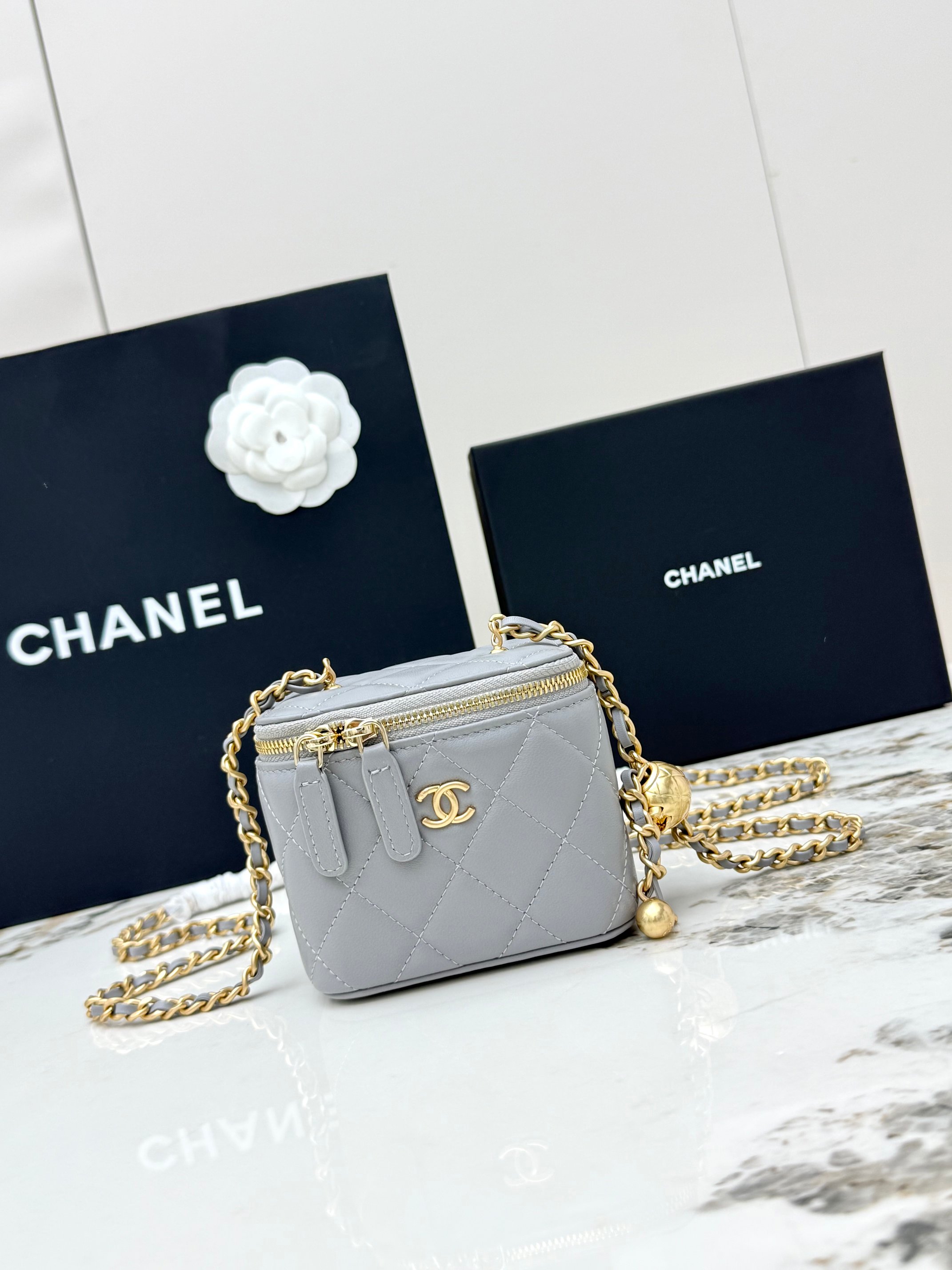 샤넬(Chanel) 21C 금볼 베니티 체인백 파우치백 가방 - 스몰