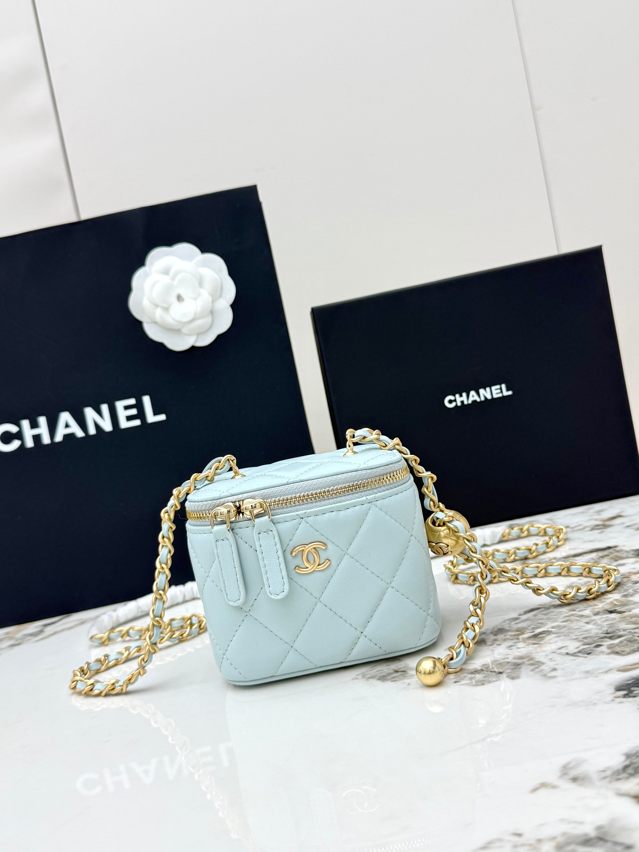 샤넬(Chanel) 21C 금볼 베니티 체인백 파우치백 가방 - 스몰
