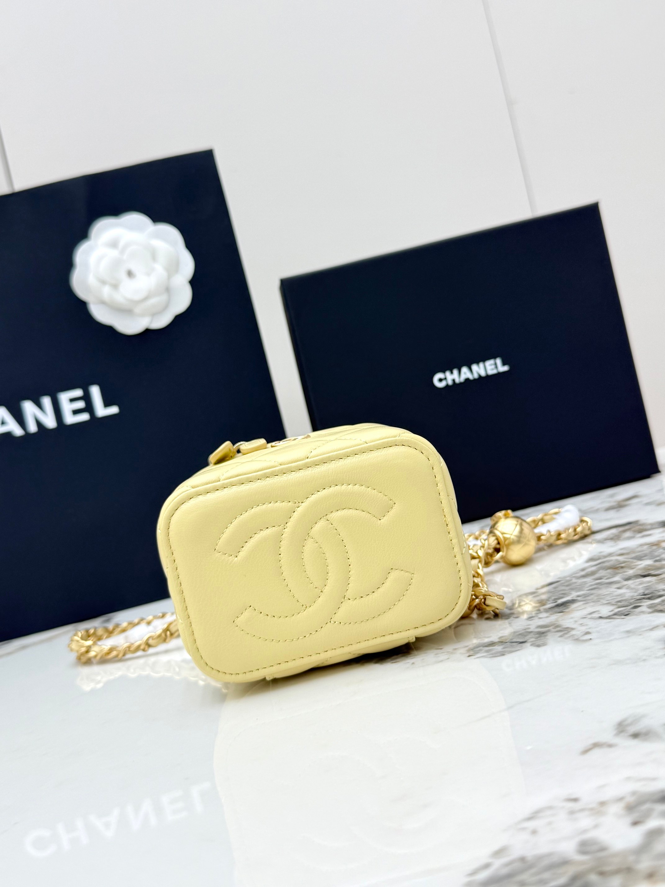 샤넬(Chanel) 21C 금볼 베니티 체인백 파우치백 가방 - 스몰