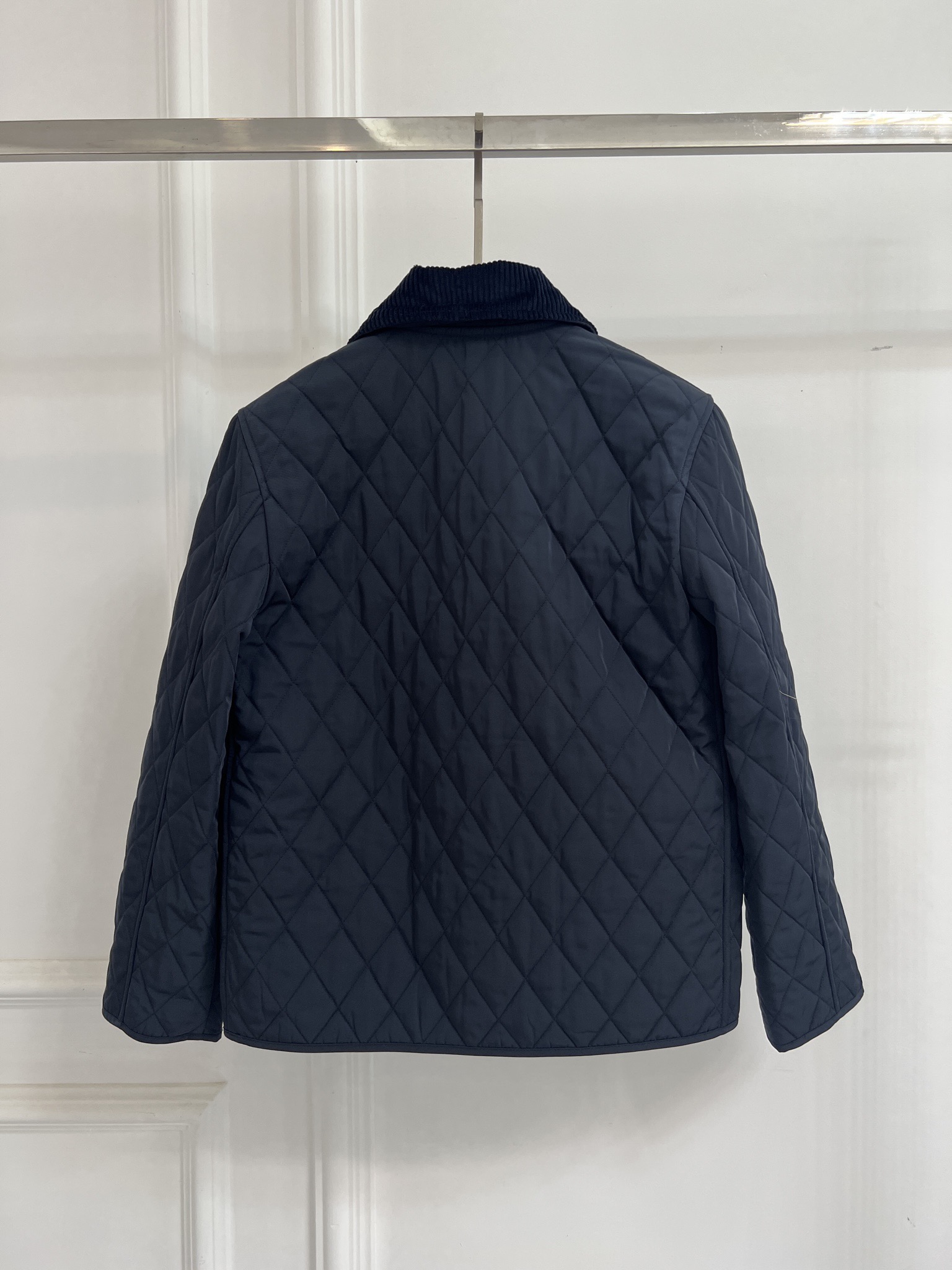 버버리(BURBERRY) 퀼팅 다이아 패턴 자켓 의류