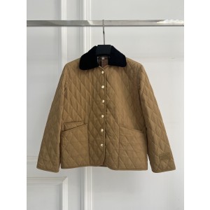버버리(BURBERRY) 퀼팅 다이아 패턴 자켓 의류