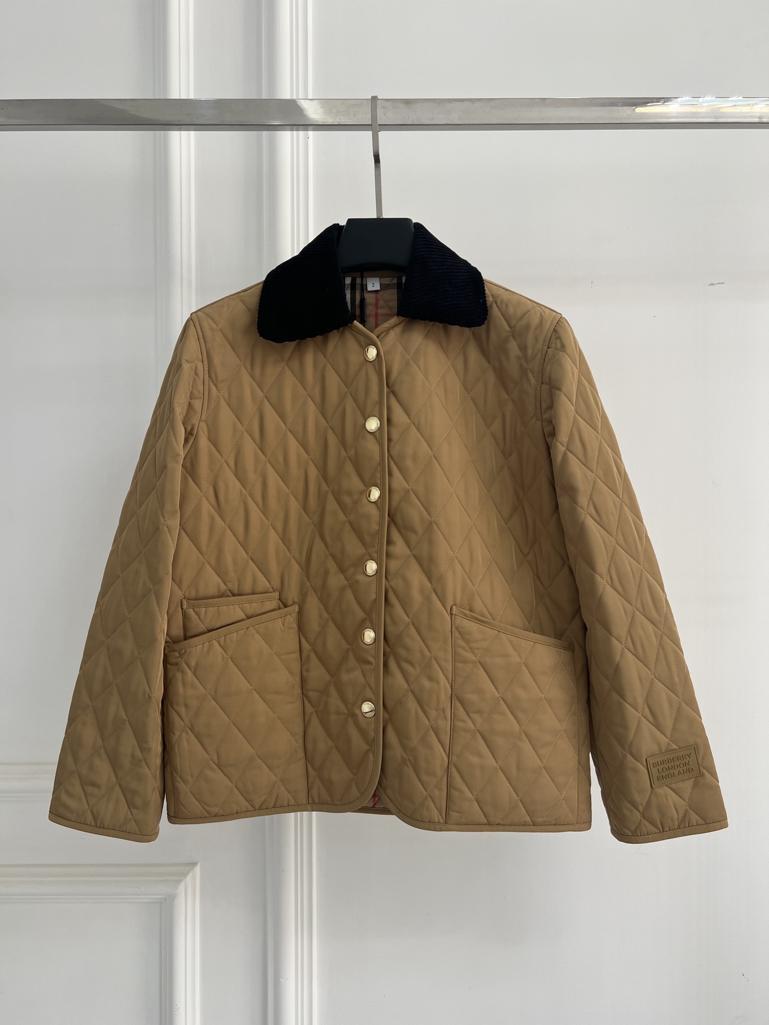 버버리(BURBERRY) 퀼팅 다이아 패턴 자켓 의류