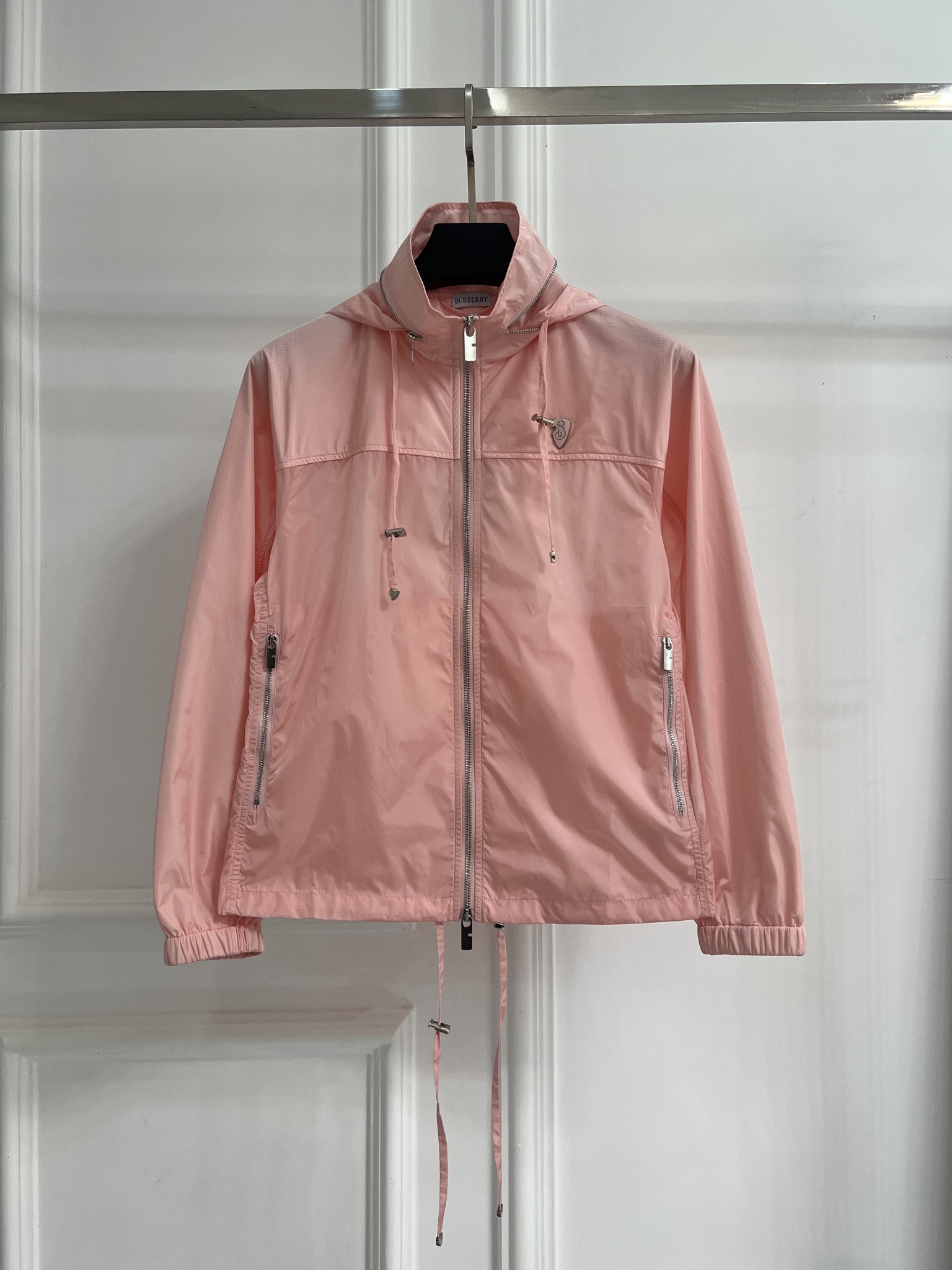 버버리(BURBERRY) 라이트 나일론 후드 자켓 의류