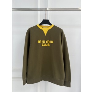 미우미우(MIU MIU) 로고 자수 라운드넥 기모 맨투맨 의류