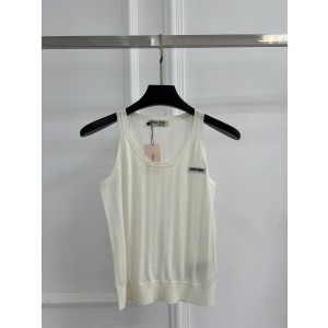 미우미우(MIU MIU) 펀칭 니트 슬리브리스 탑 의류