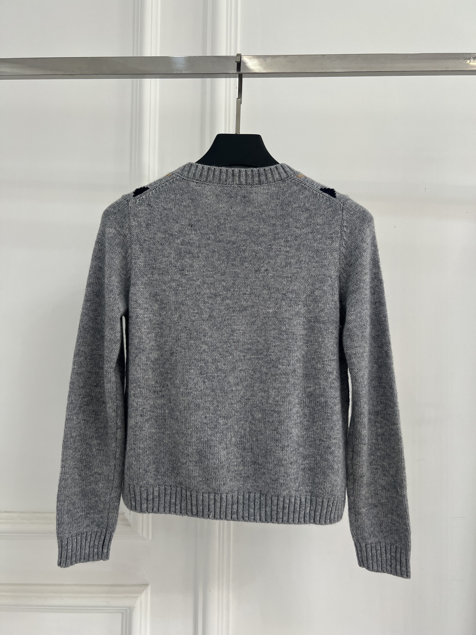 프라다(PRADA) 아가일 캐시미어 니트 가디건 의류