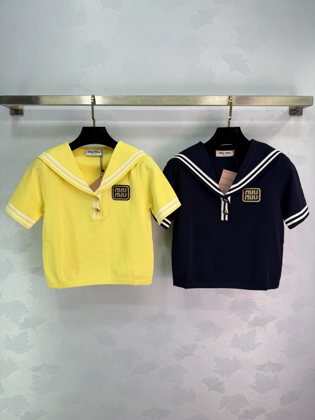 miumiu 미우미우 숄 케이프 카라 니트 반팔 의류