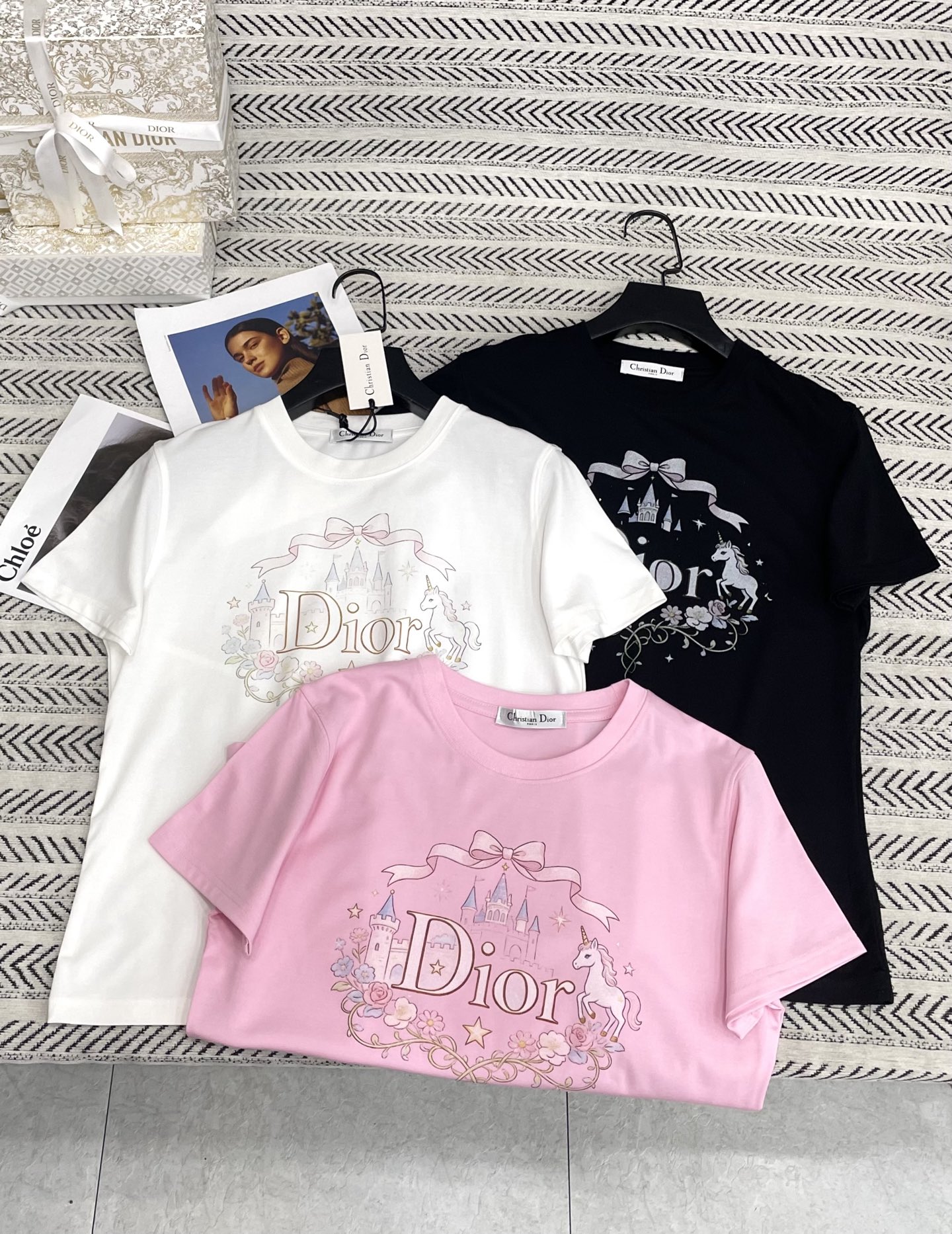 Dior CD 디올 성 & 포니 레터링 프린트 반팔 티셔츠 의류