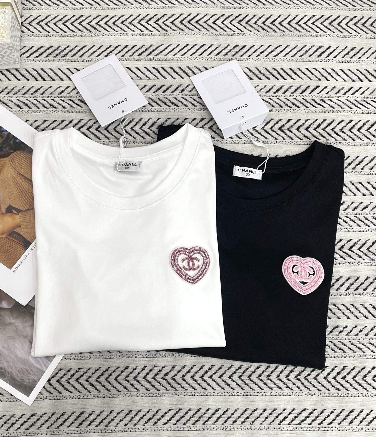 Chanel 샤넬 하트 패치 레터링 반팔 티셔츠 의류