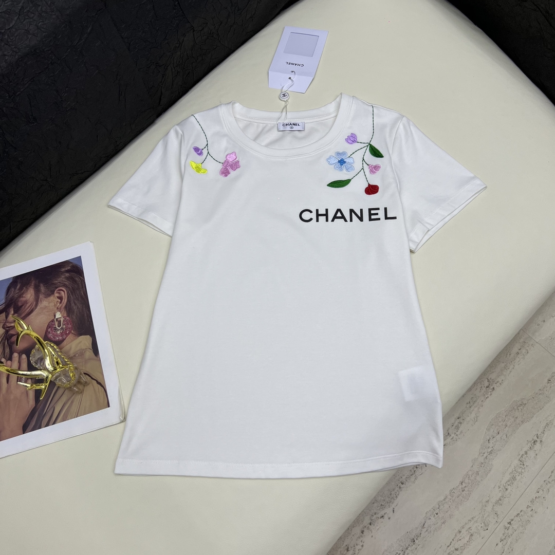 Chanel 샤넬 베이직 라운드 로고 반팔 티셔츠 의류