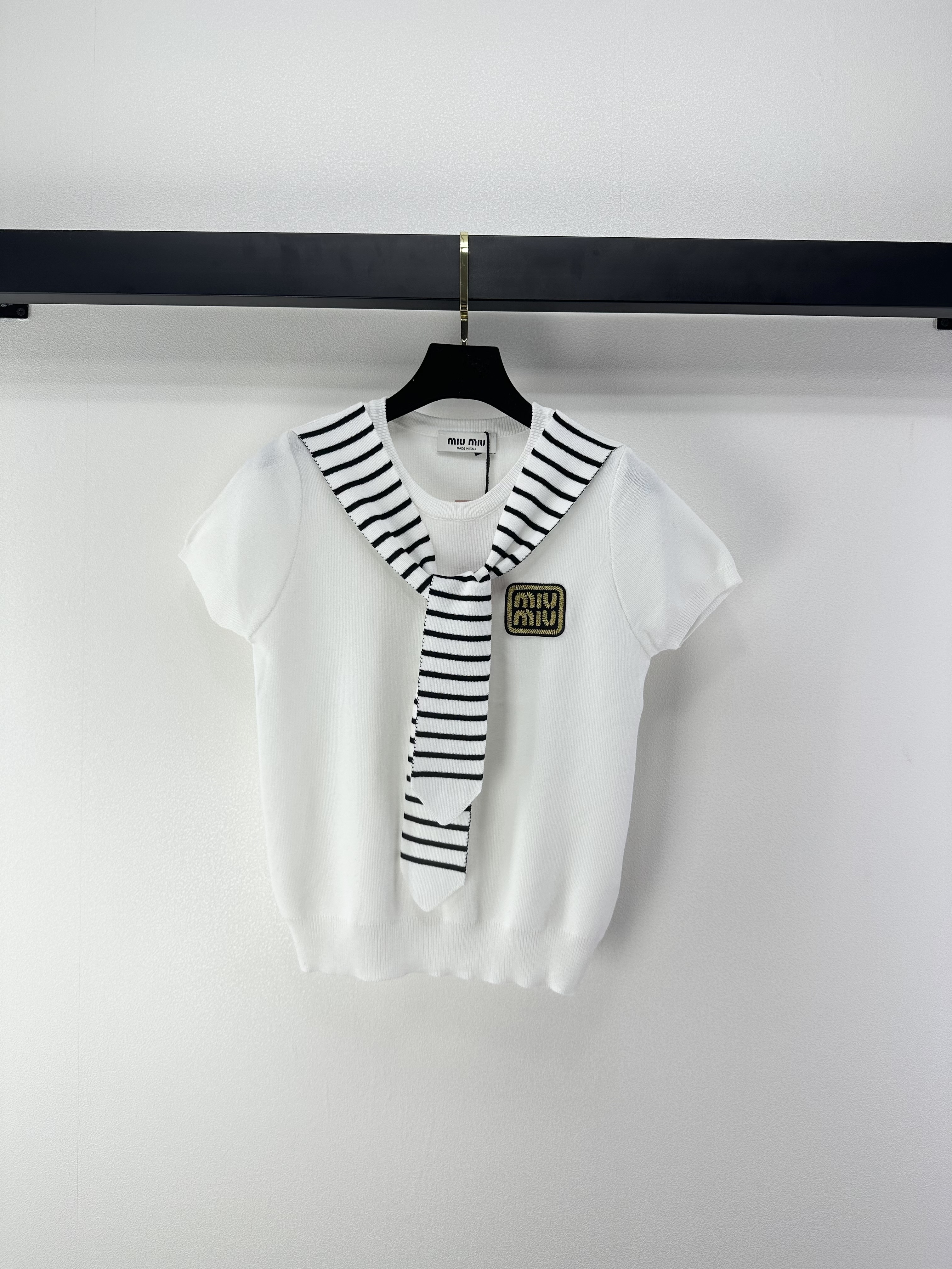 miumiu 미우미우 스트라이프 숄 니트 반팔 의류