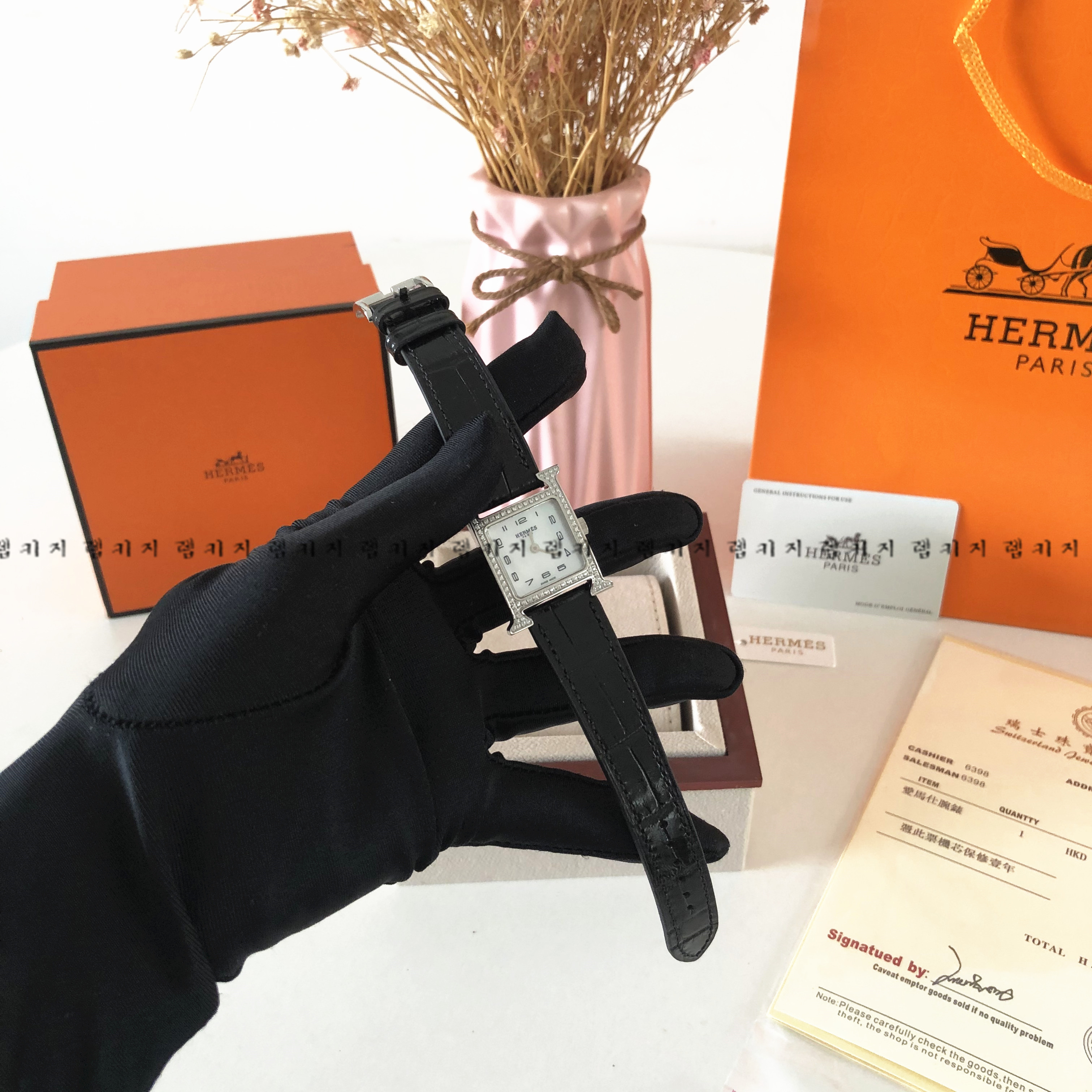 에르메스 화이트다이얼 큐빅 은장 가죽시계