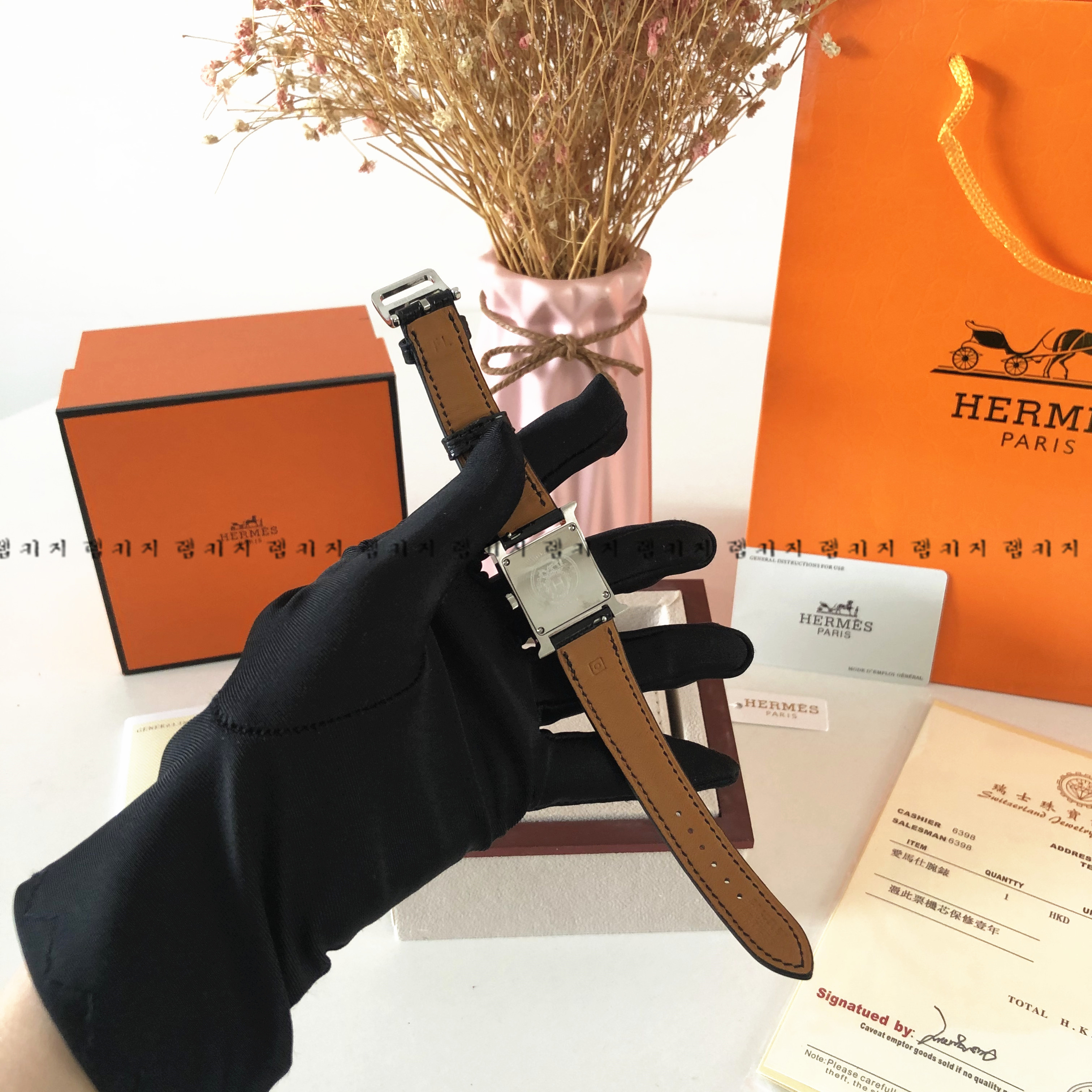 에르메스 화이트다이얼 큐빅 은장 가죽시계