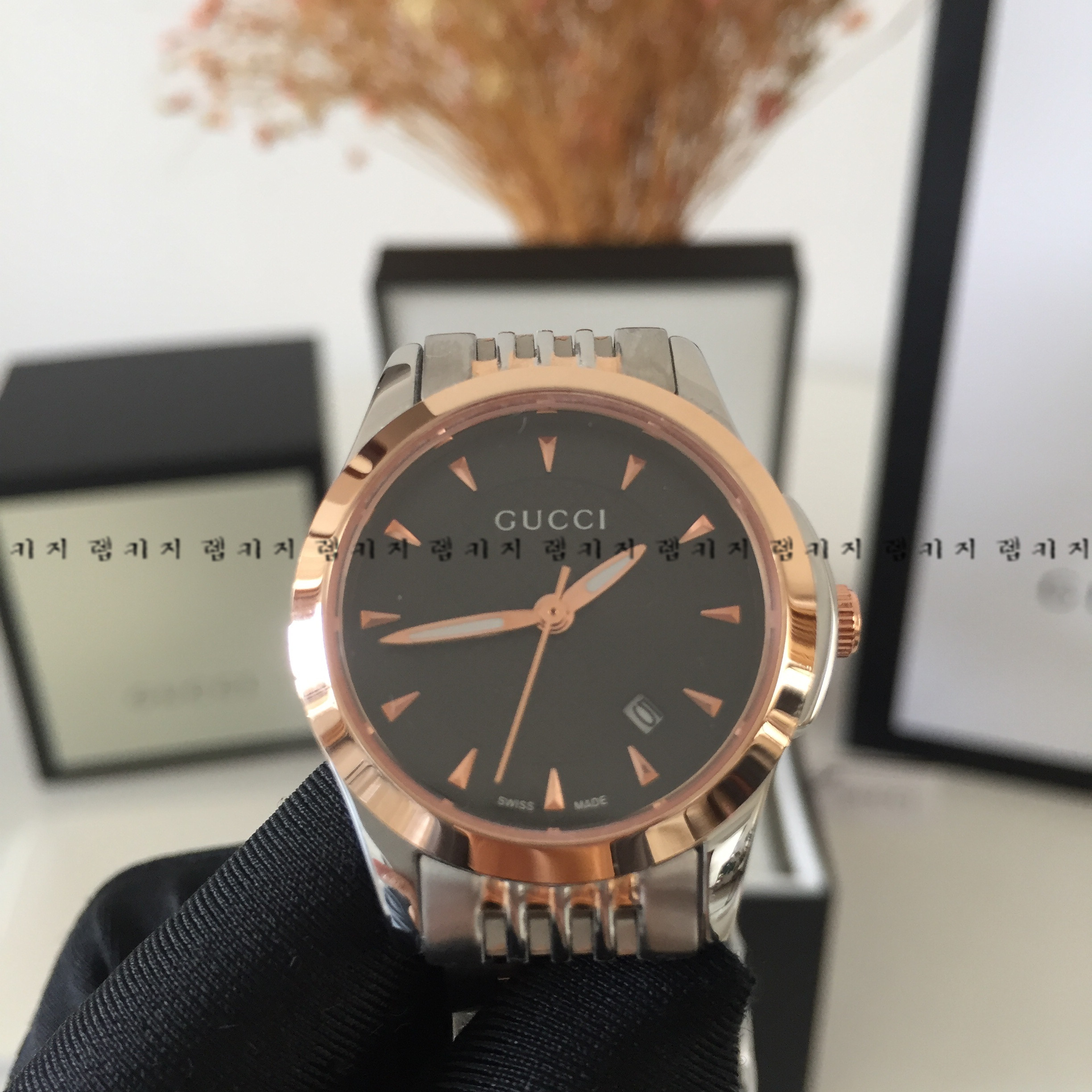 구찌 블랙다이얼 로즈골드 콤비 여성 메탈시계
