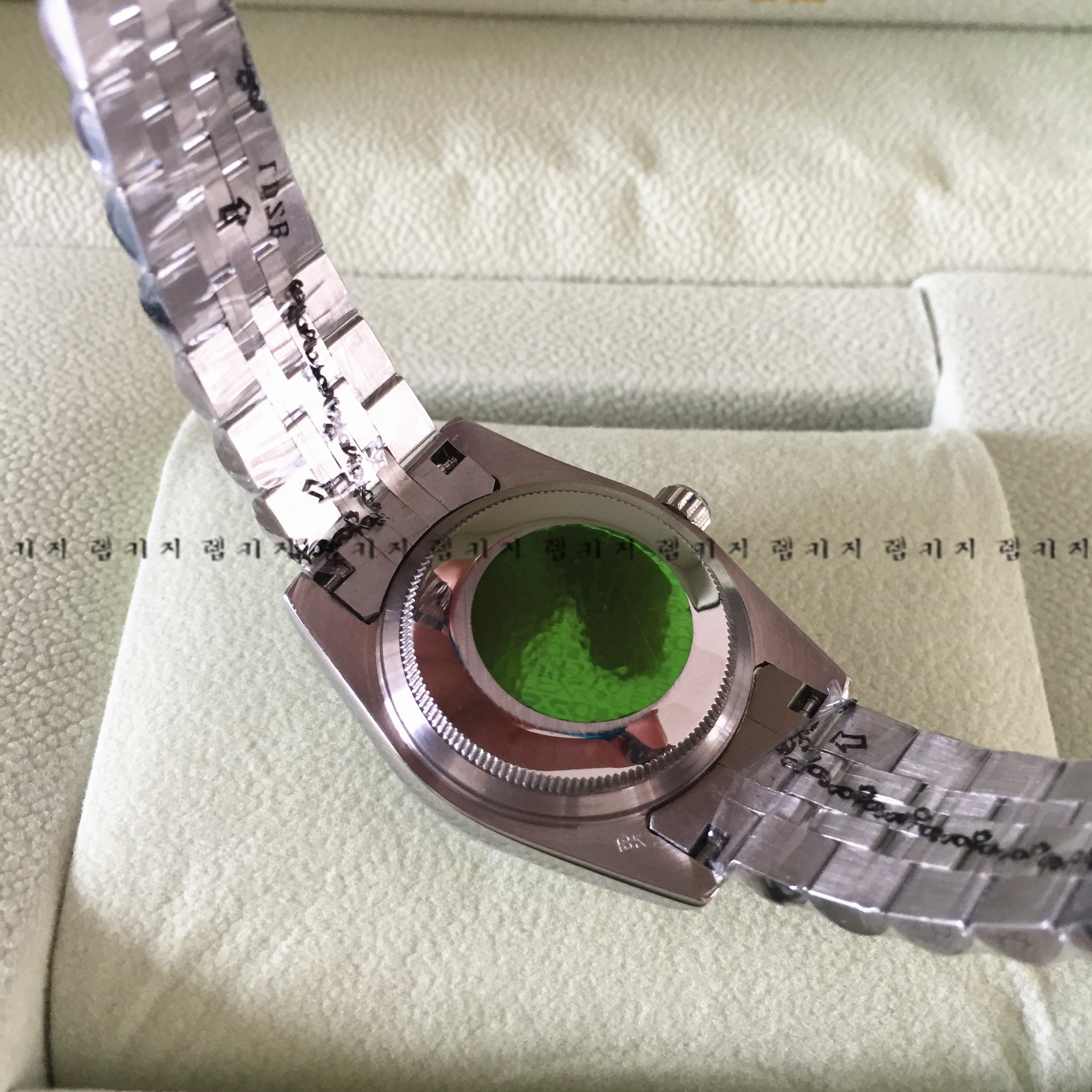 로렉스 데이저스트 핑크 다이얼 은장 메탈시계