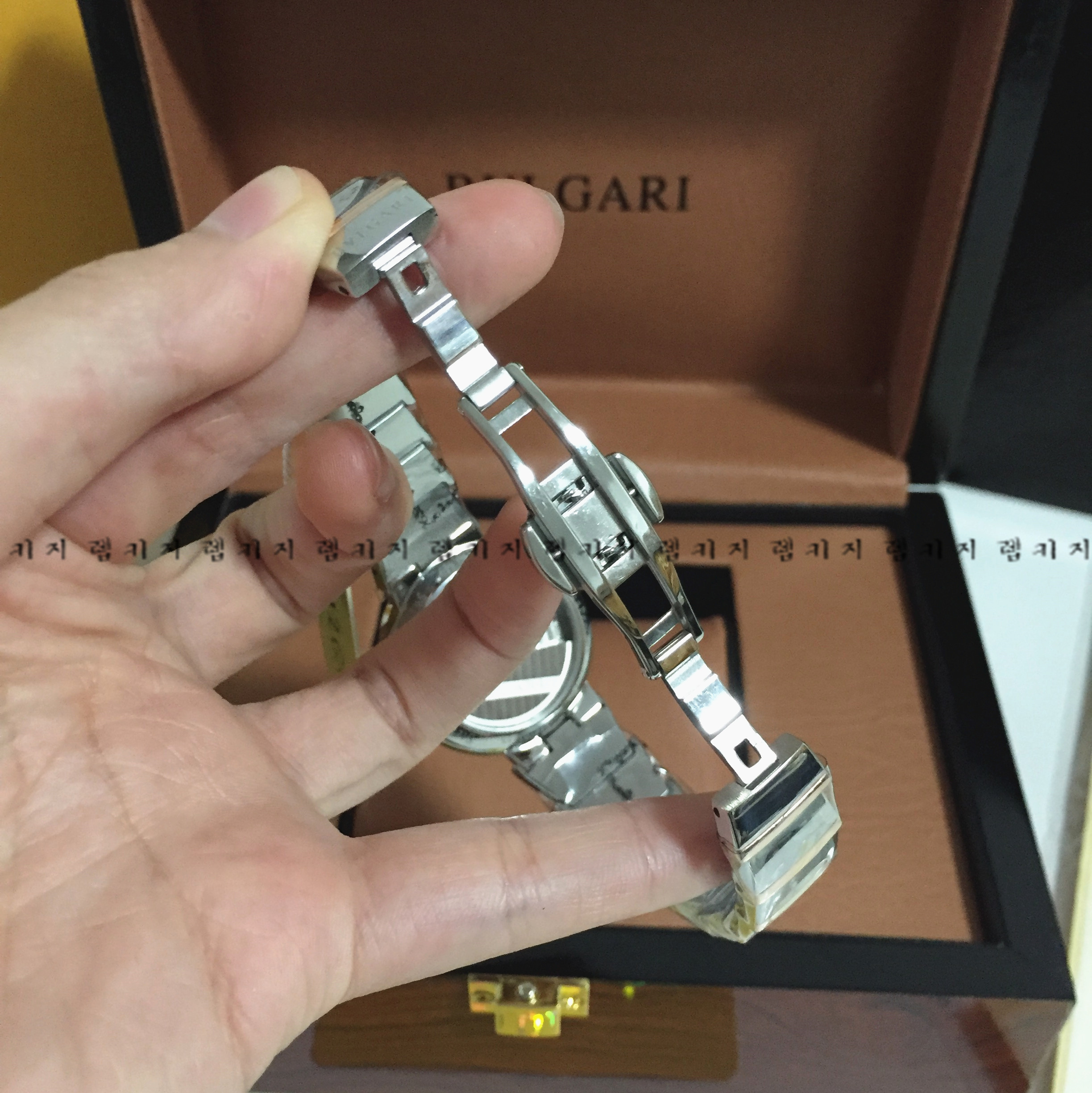 불가리 뚜루비옹 여성 메탈시계