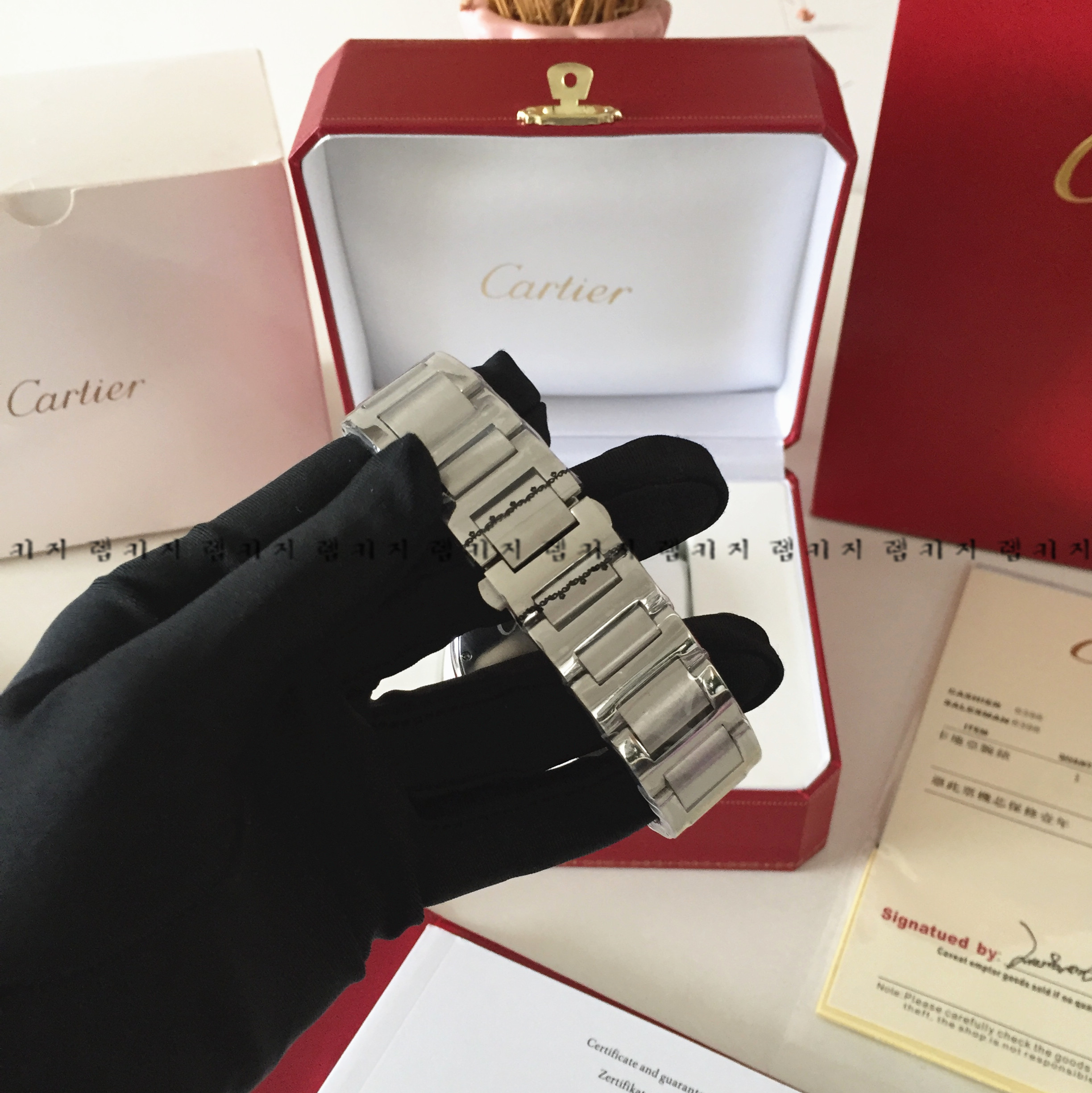 까르띠에 발롱블루 블랙판 은장메탈시계