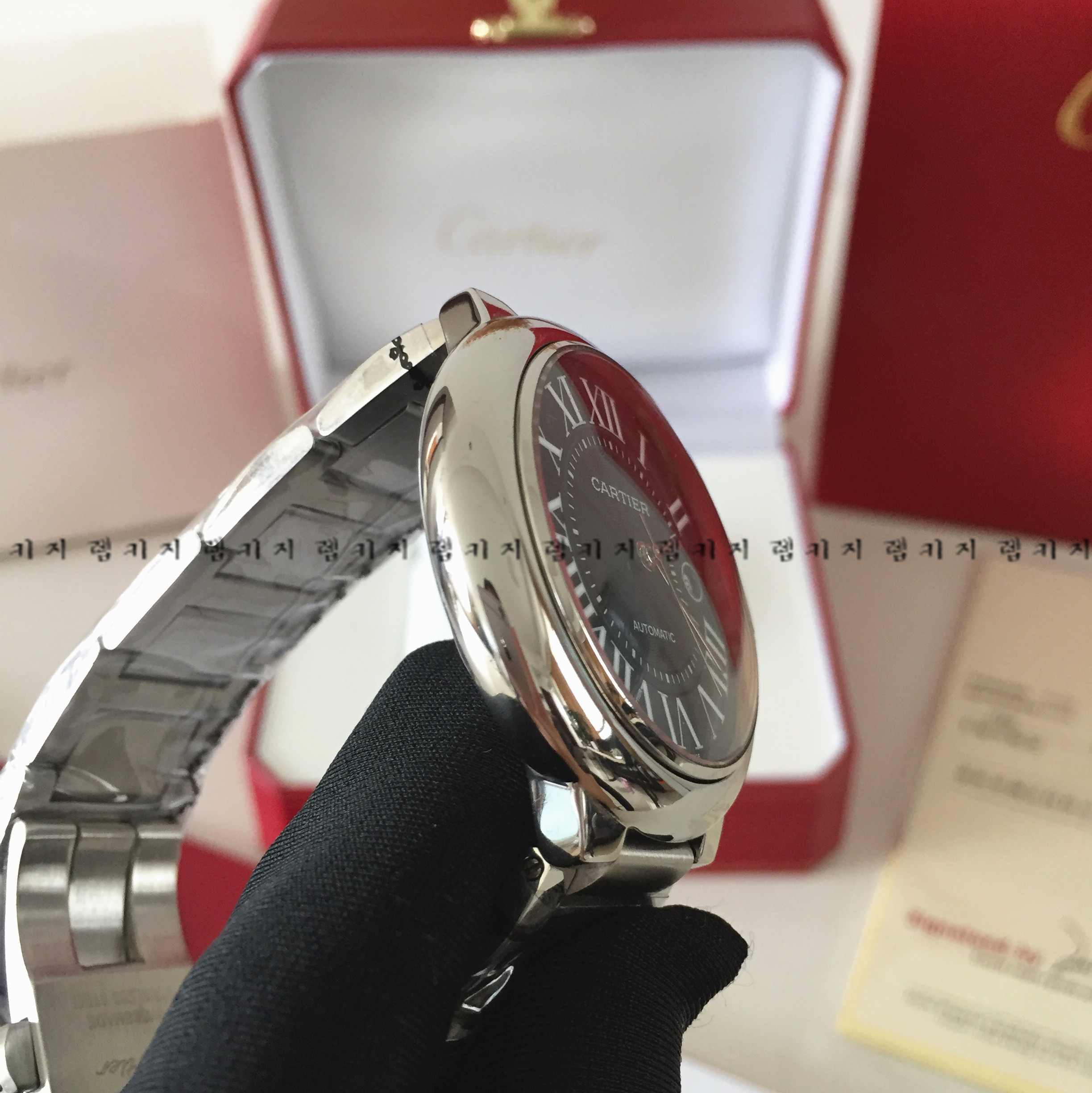 까르띠에 발롱블루 블랙판 은장메탈시계