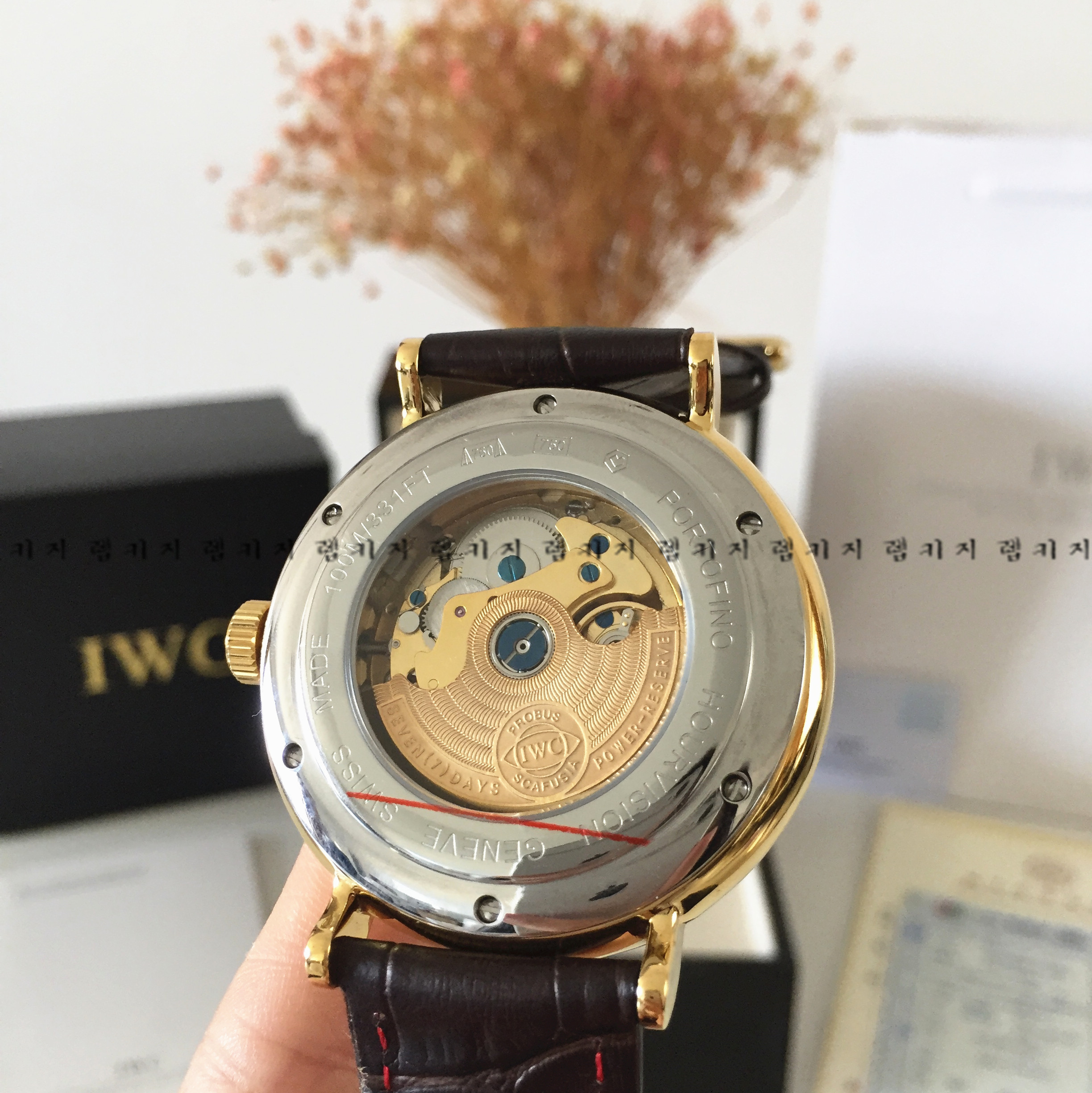 IWC 샤프하우젠 더블크로노 금장 가죽시계