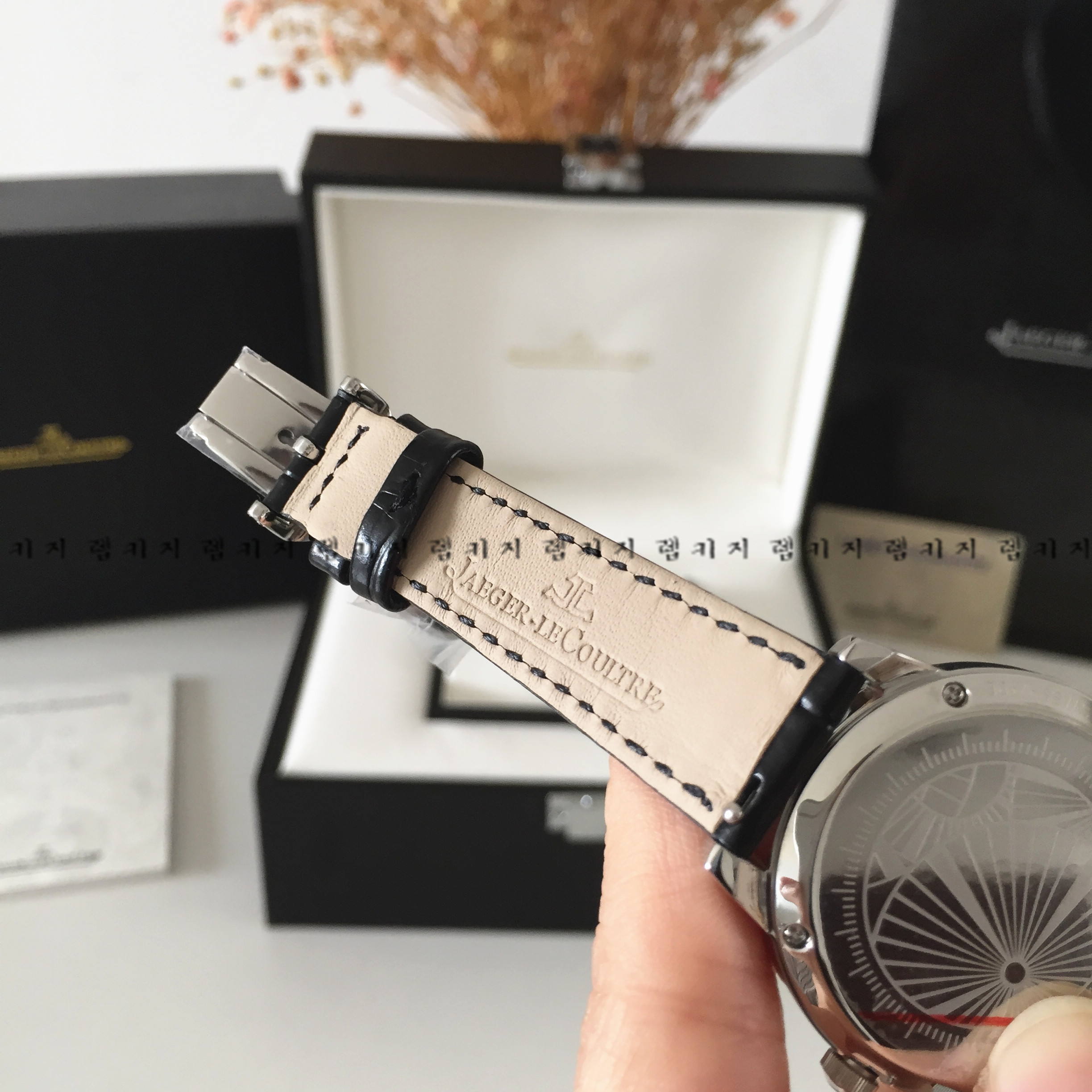 예거르쿨트르 랑데부 나잇데이 가죽시계