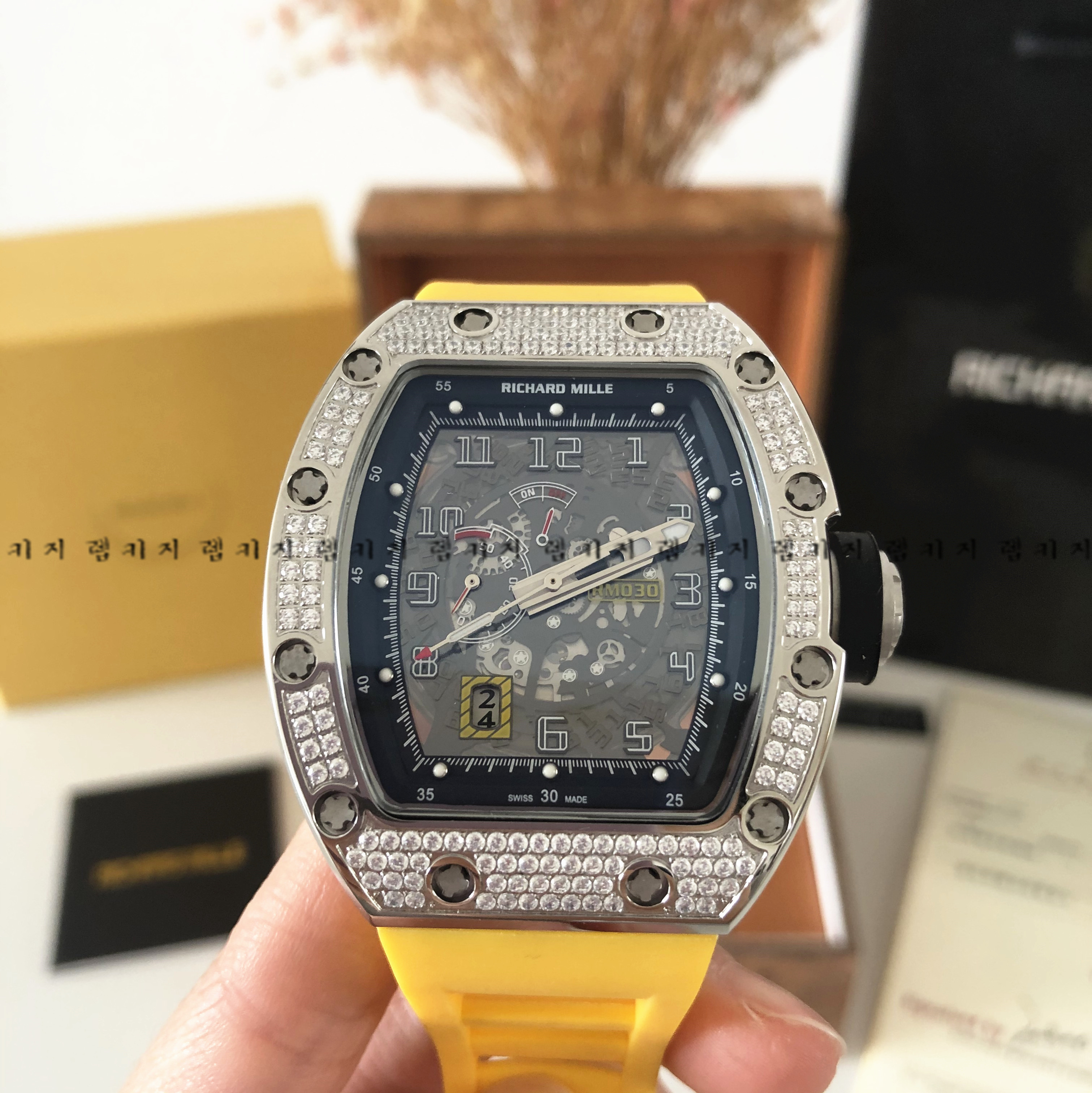 리차드밀 RM030 베젤 러버밴드 우레탄시계