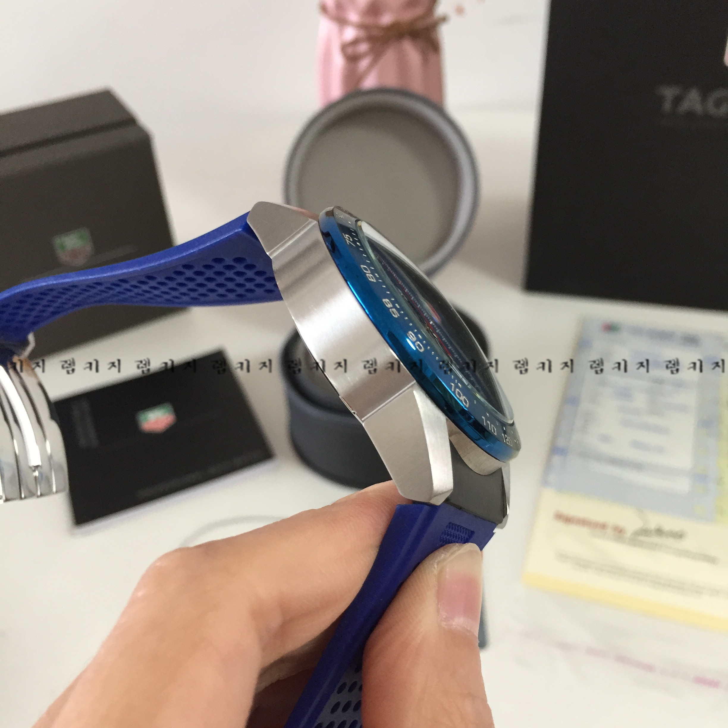 태그호이어 까레라 칼리버 호이어 01 우레탄시계