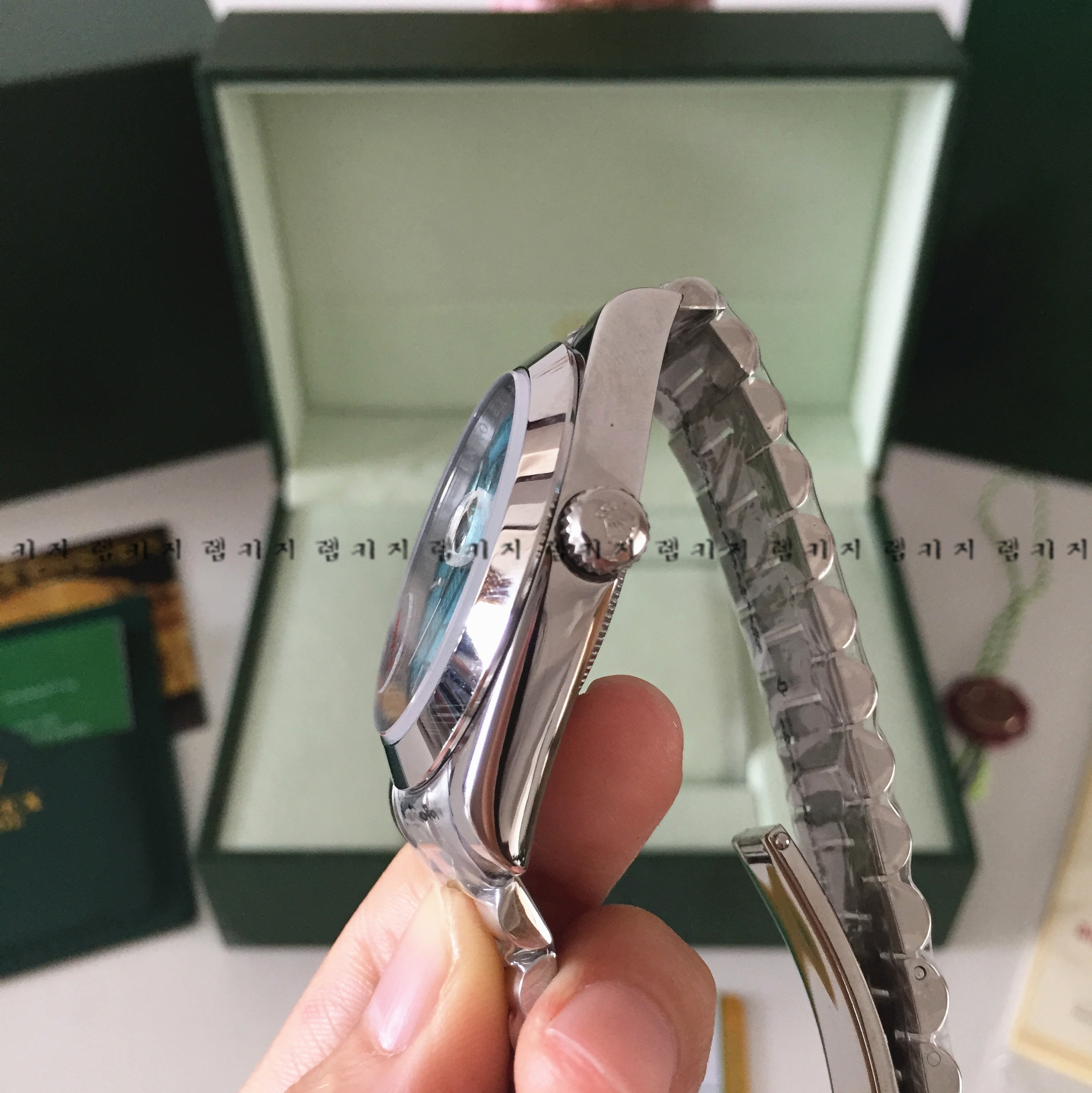 로렉스 데이데이트 플래티넘 은장 메탈시계