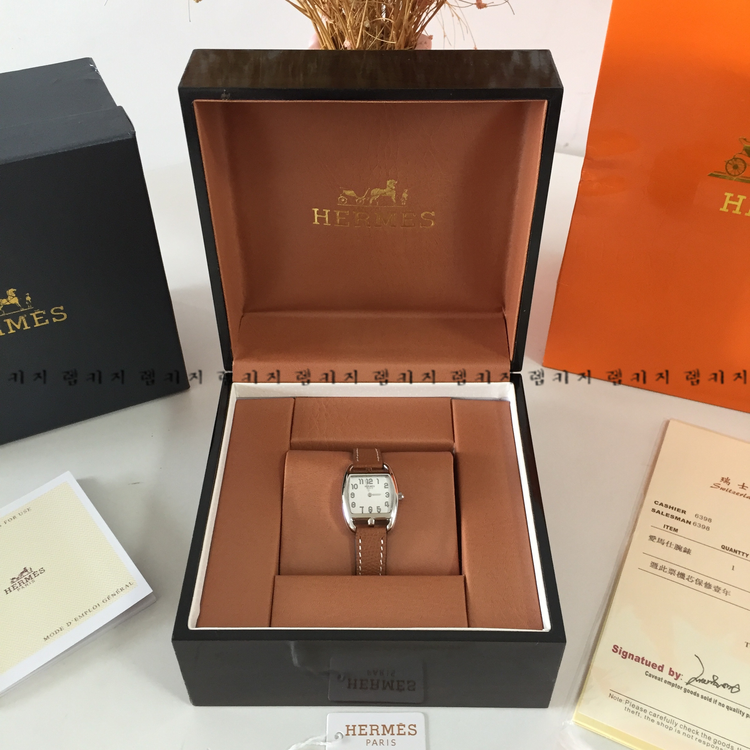 에르메스 케이프코드 은장 가죽 여성 시계