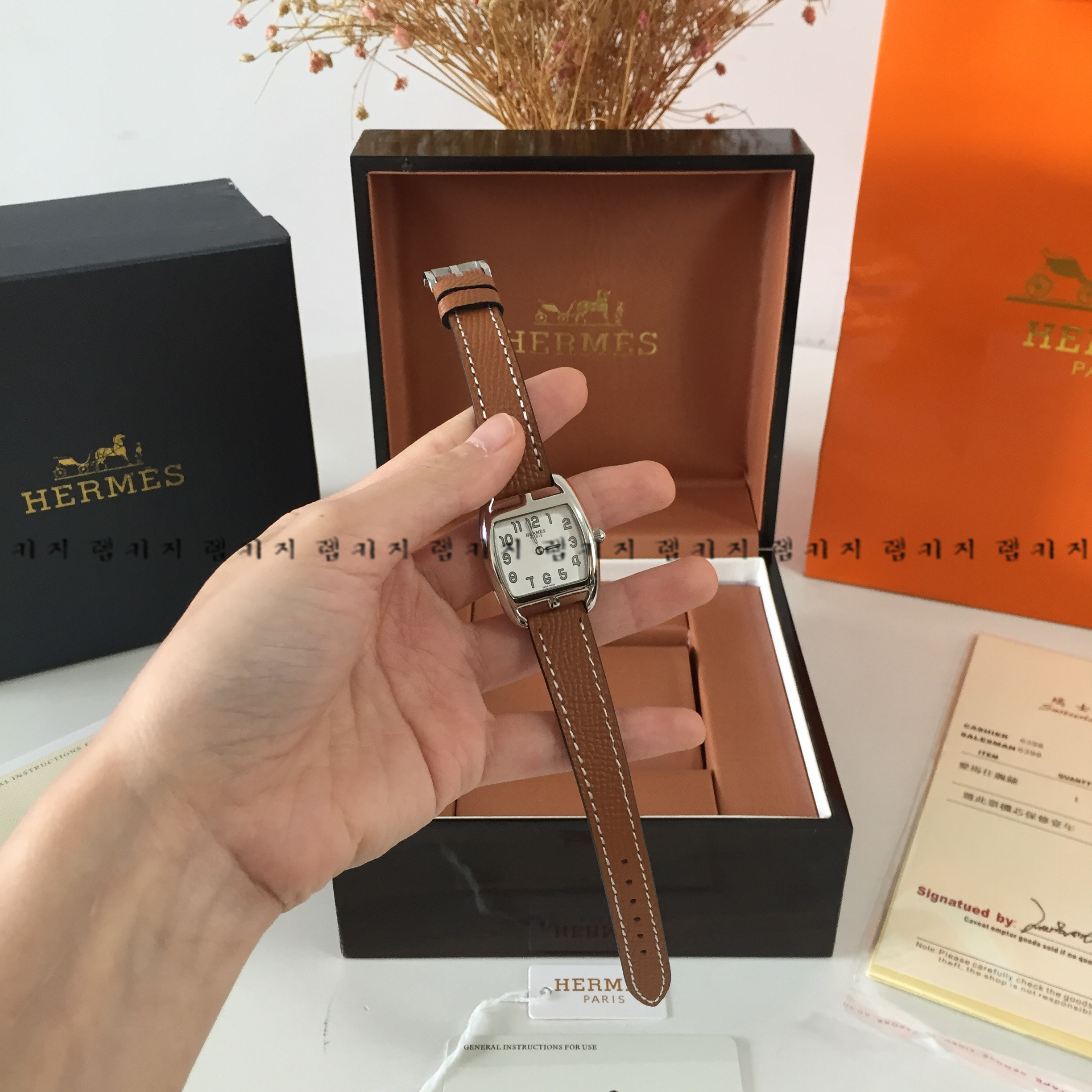 에르메스 케이프코드 은장 가죽 여성 시계
