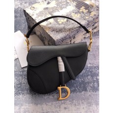 디올 블랙 CD 시그니처 스트랩 그레인 새들 숄더백