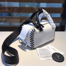 델보 쿨박스 미니 탑 스티치 화이트 토트백