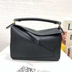 로에베 카프스킨 퍼즐 스몰 블랙 숄더백