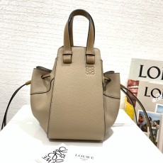 로에베 해먹백 DW 아이보리 숄더백