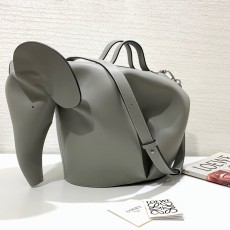 로에베 코끼리 그레이 크로스백