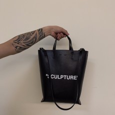 오프화이트 SCULPTURE 화이트 블랙 토트백