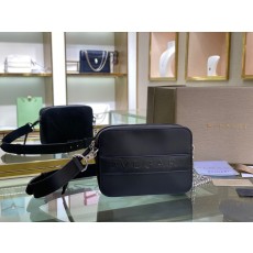 불가리 로고 체인 블랙 카메라 백