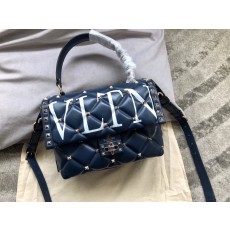 발렌티노 VLTN 캔디스터드 탑 핸들 블랙 숄더백