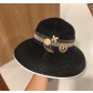샤넬 플로피 햇